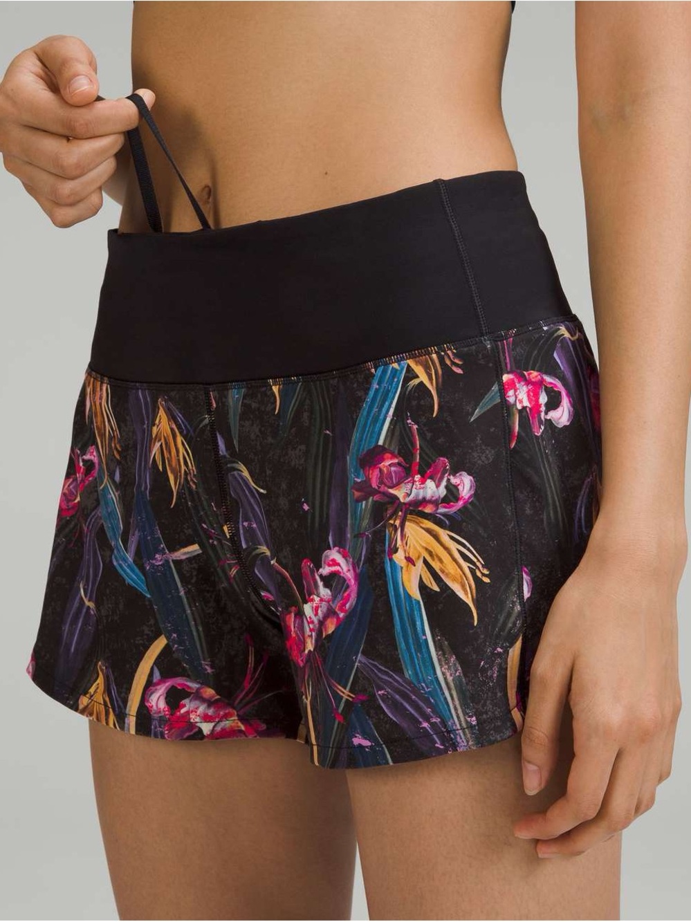 lululemon Speed Up High Rise Lined Shorts 4” Black Print Shorts